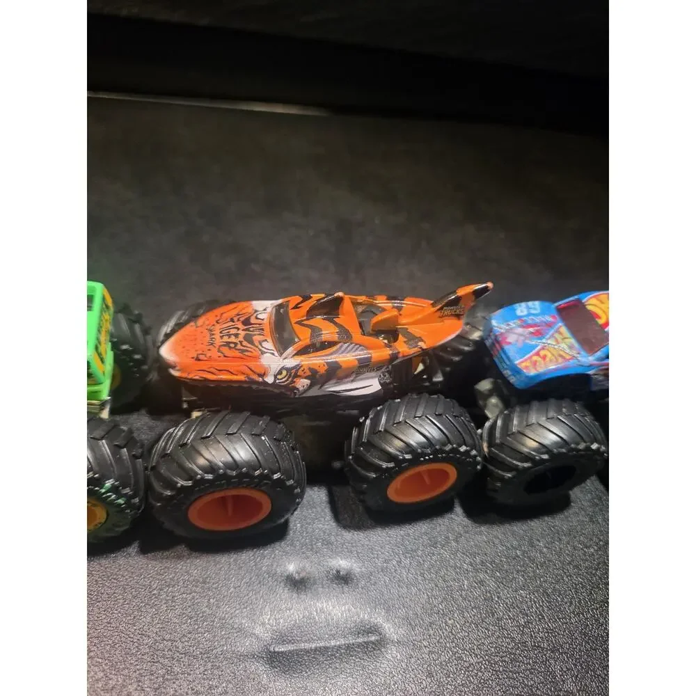 Lot Of 5 Monster Jam Monster Truck Hotwheels Die Cast 1:64 Scale Tiger, Bigfoot